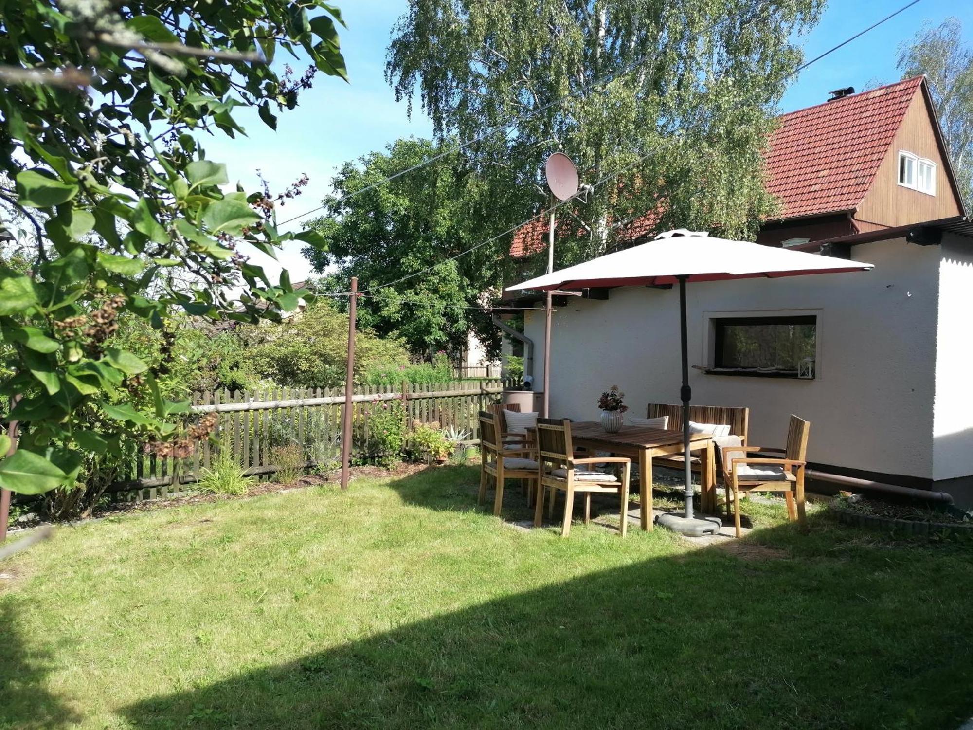Haus Sandstein Glueck Biedermann *